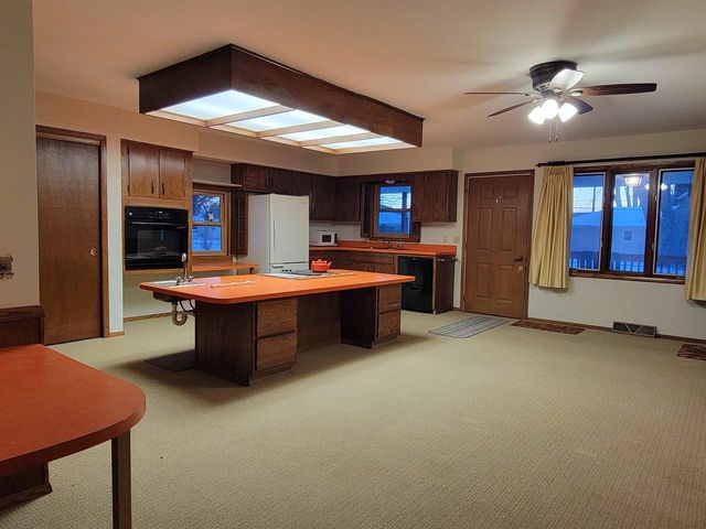 2501 Sherwood Drive, Janesville, WI 53545