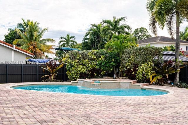 20254 SW 131st Ct, Miami, FL 33177