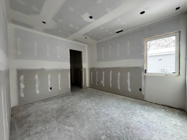 3704 Grayston Avenue, Fort Wayne, IN 46806