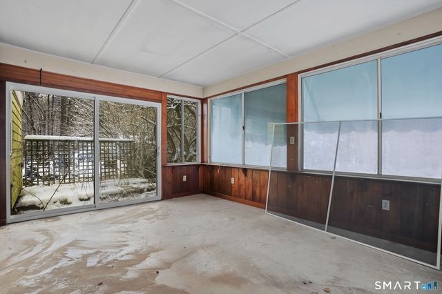 10 Pasture Lane, Simsbury, CT 06092