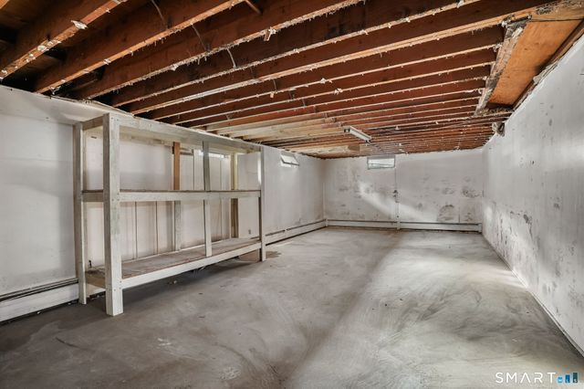 10 Pasture Lane, Simsbury, CT 06092