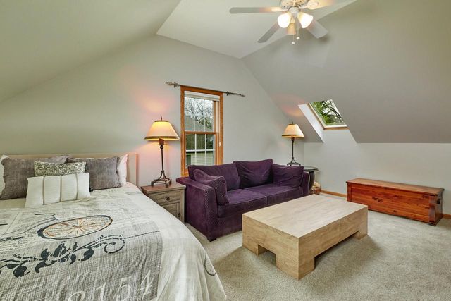 N49W16206 Graysland DRIVE, Menomonee Falls, WI 53051