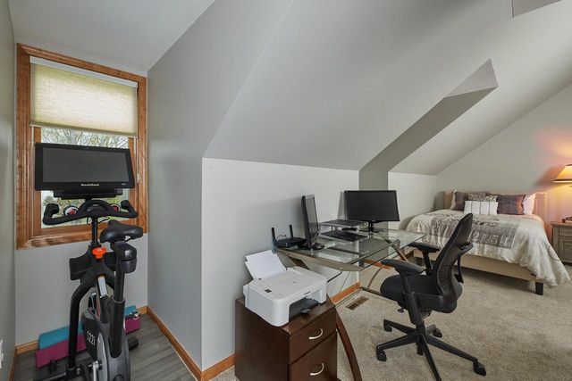 N49W16206 Graysland DRIVE, Menomonee Falls, WI 53051
