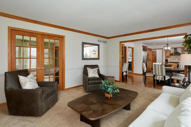 N49W16206 Graysland DRIVE, Menomonee Falls, WI 53051