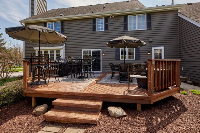 N49W16206 Graysland DRIVE, Menomonee Falls, WI 53051