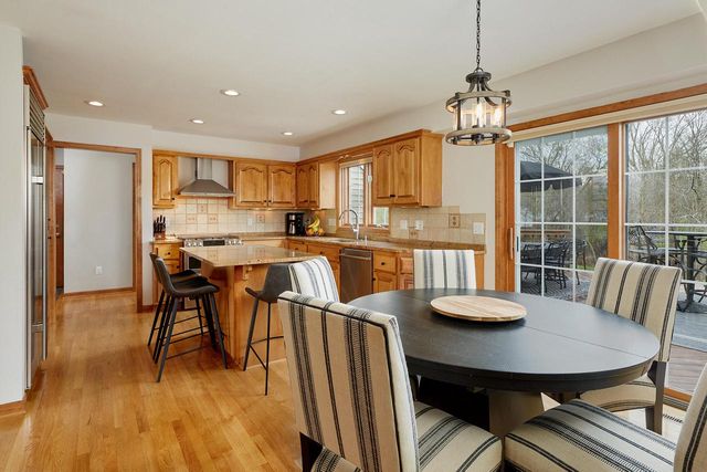 N49W16206 Graysland DRIVE, Menomonee Falls, WI 53051