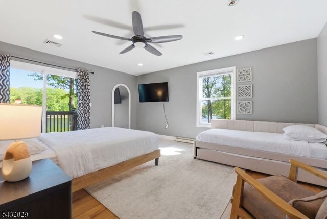931 Plymouth Lake Dr, Stillwater Twp., NJ 07860