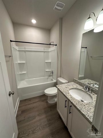 10984 Coues Dr, Bellview, FL 32526