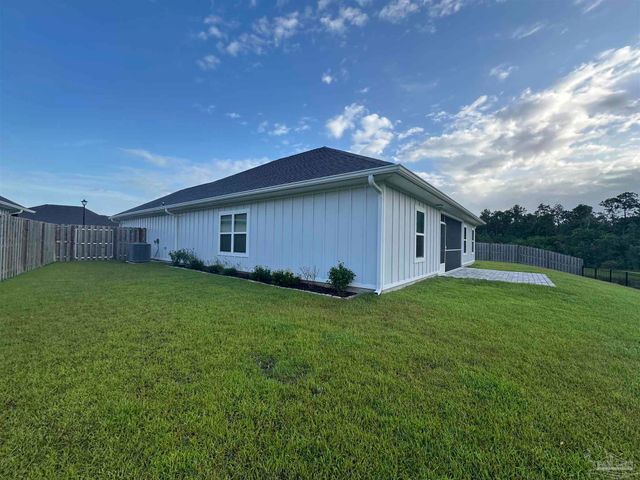10984 Coues Dr, Bellview, FL 32526