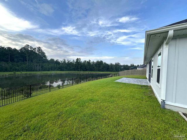 10984 Coues Dr, Bellview, FL 32526
