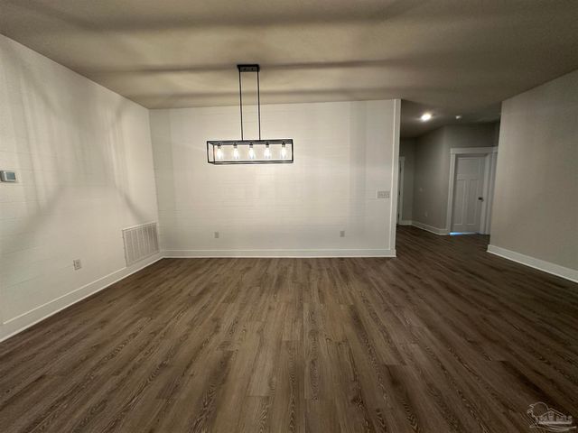 10984 Coues Dr, Bellview, FL 32526