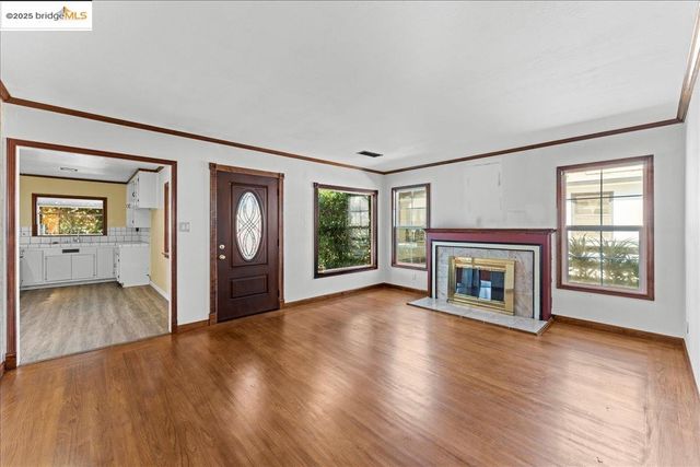 18592 MADISON AVE, Castro Valley, CA 94546