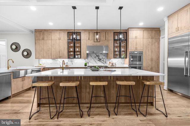 1843 RHODE ISLAND AVE, Mclean, VA 22101