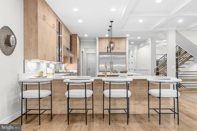 1843 RHODE ISLAND AVE, Mclean, VA 22101