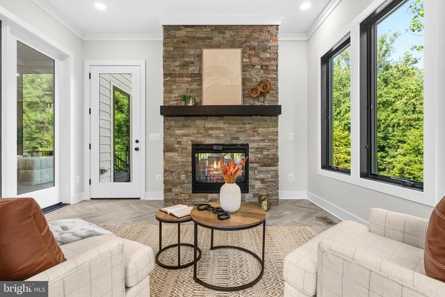1843 RHODE ISLAND AVE, Mclean, VA 22101