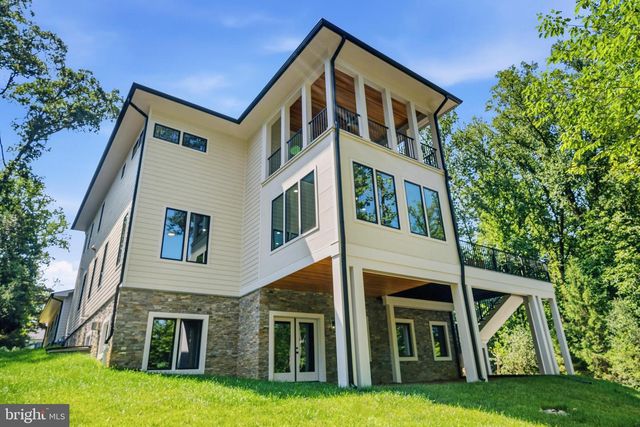 1843 RHODE ISLAND AVE, Mclean, VA 22101