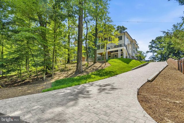 1843 RHODE ISLAND AVE, Mclean, VA 22101