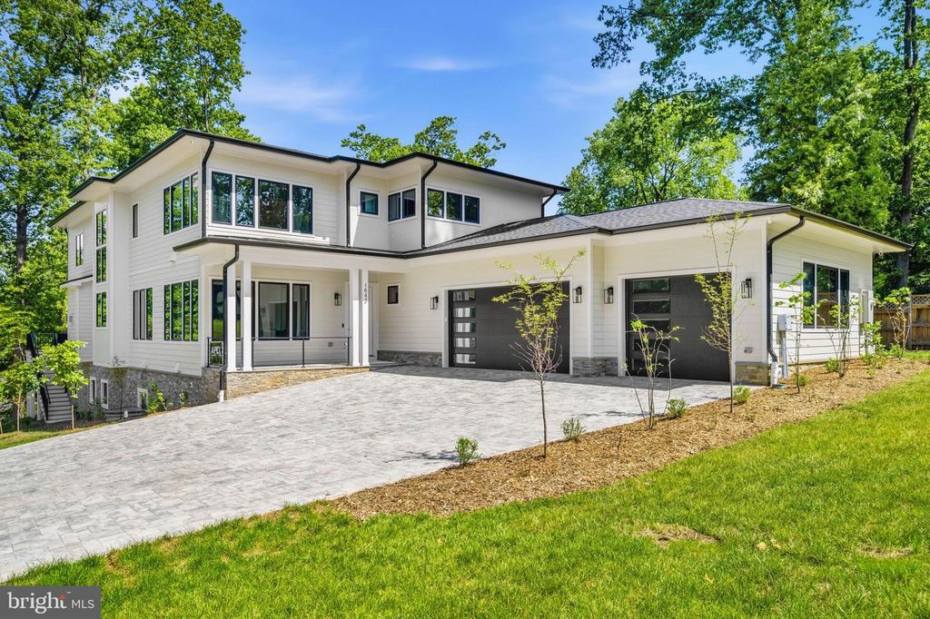 1843 RHODE ISLAND AVE, Mclean, VA 22101