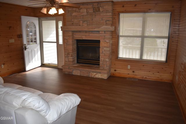 273 Stott Lane, Gatlinburg, TN 37738