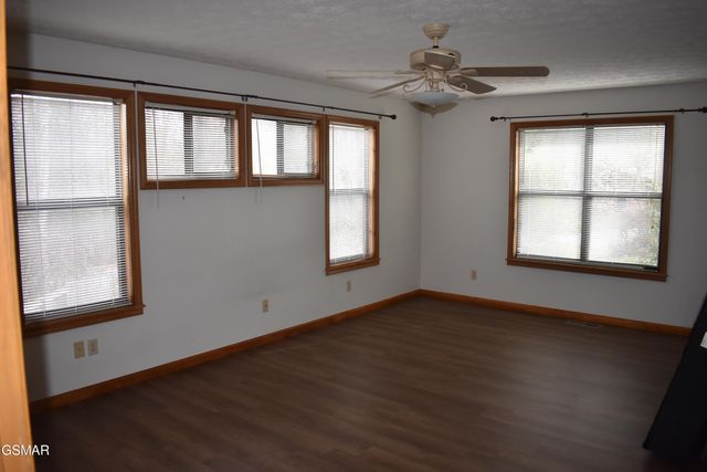 273 Stott Lane, Gatlinburg, TN 37738