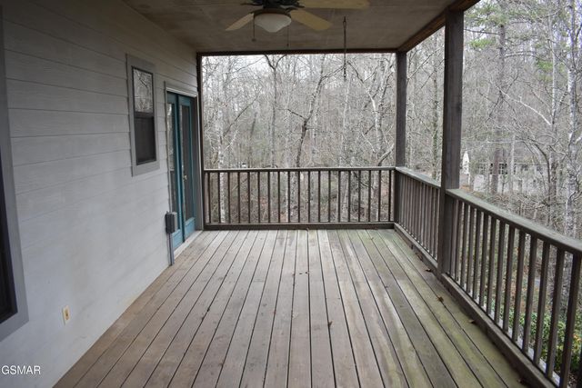 273 Stott Lane, Gatlinburg, TN 37738