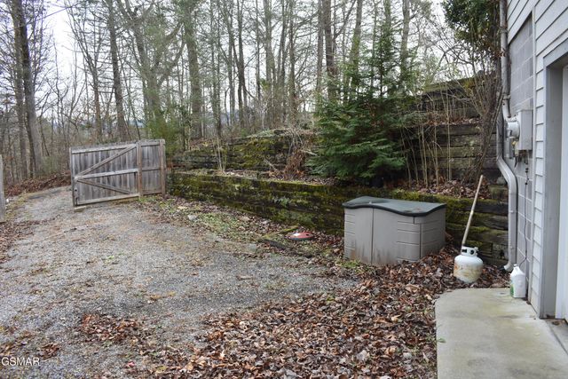 273 Stott Lane, Gatlinburg, TN 37738