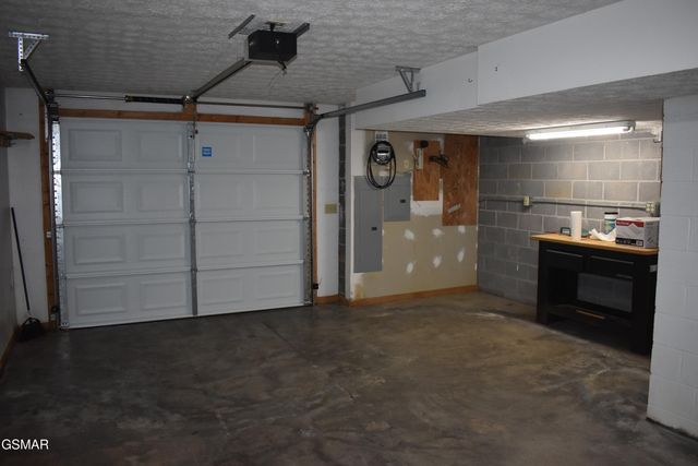 273 Stott Lane, Gatlinburg, TN 37738