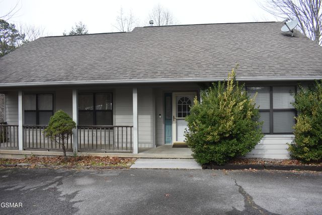 273 Stott Lane, Gatlinburg, TN 37738