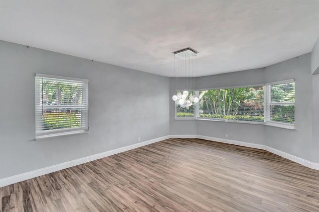 1220 N Swinton Avenue, Delray Beach, FL 33444