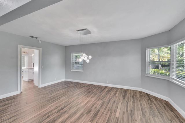 1220 N Swinton Avenue, Delray Beach, FL 33444