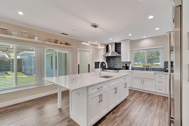 1220 N Swinton Avenue, Delray Beach, FL 33444