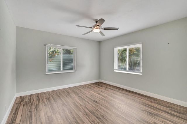 1220 N Swinton Avenue, Delray Beach, FL 33444