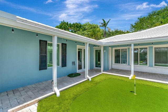 1220 N Swinton Avenue, Delray Beach, FL 33444
