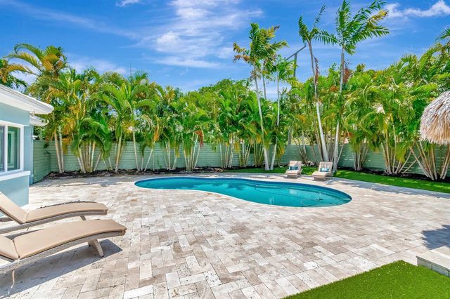 1220 N Swinton Avenue, Delray Beach, FL 33444