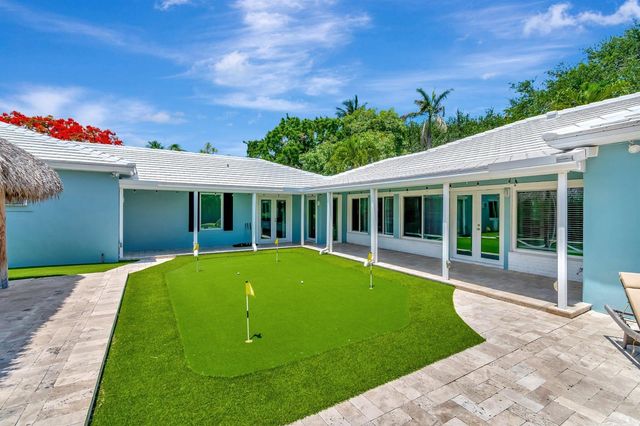 1220 N Swinton Avenue, Delray Beach, FL 33444