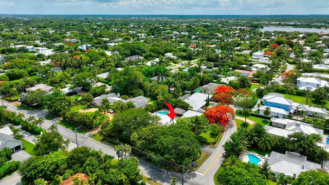 1220 N Swinton Avenue, Delray Beach, FL 33444