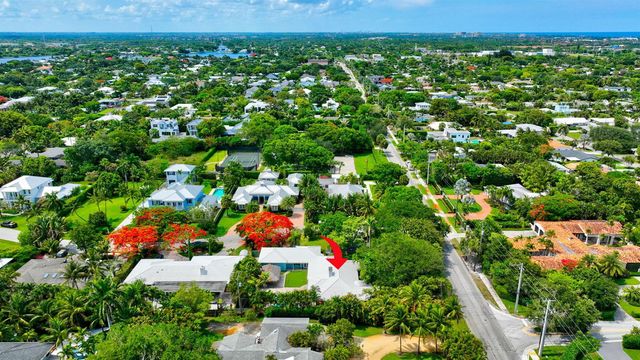 1220 N Swinton Avenue, Delray Beach, FL 33444