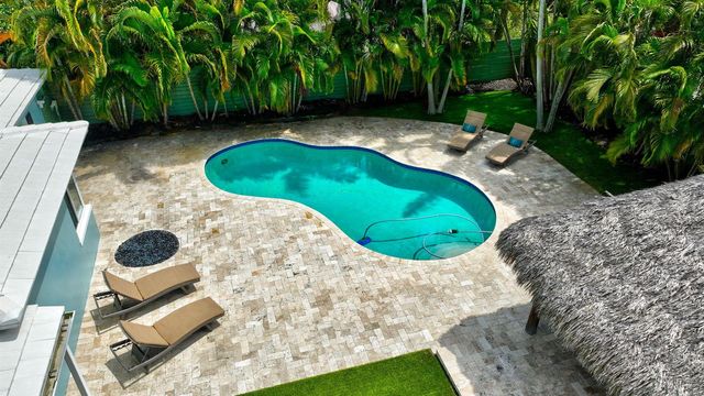 1220 N Swinton Avenue, Delray Beach, FL 33444