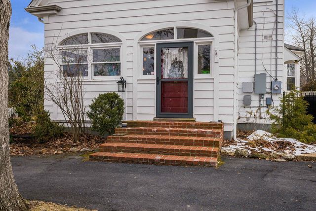 701 ROSSER AVE, Waynesboro, VA 22980