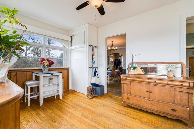 701 ROSSER AVE, Waynesboro, VA 22980