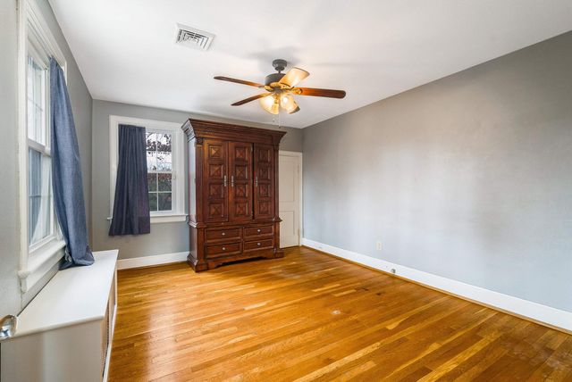 701 ROSSER AVE, Waynesboro, VA 22980