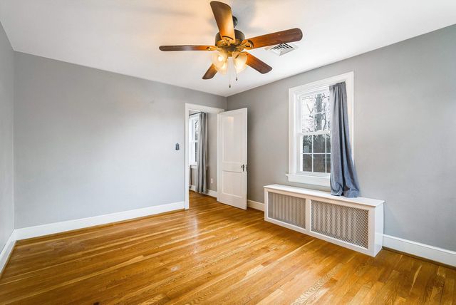 701 ROSSER AVE, Waynesboro, VA 22980