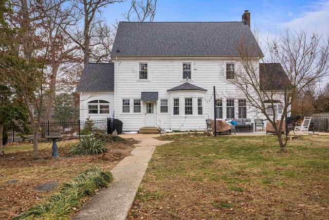 701 ROSSER AVE, Waynesboro, VA 22980