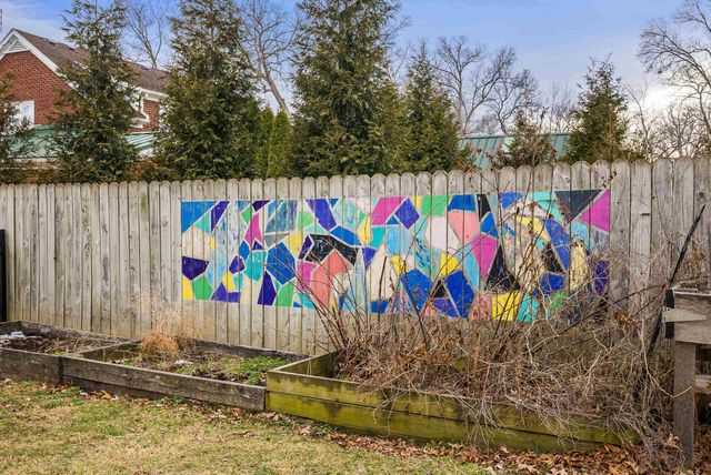 701 ROSSER AVE, Waynesboro, VA 22980