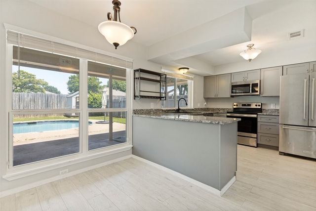 6625 Moss Lane, Watauga, TX 76148