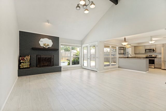 6625 Moss Lane, Watauga, TX 76148
