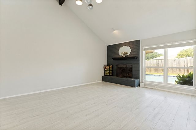 6625 Moss Lane, Watauga, TX 76148