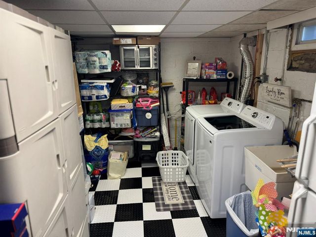 95 Elizabeth Place, Totowa, NJ 07512