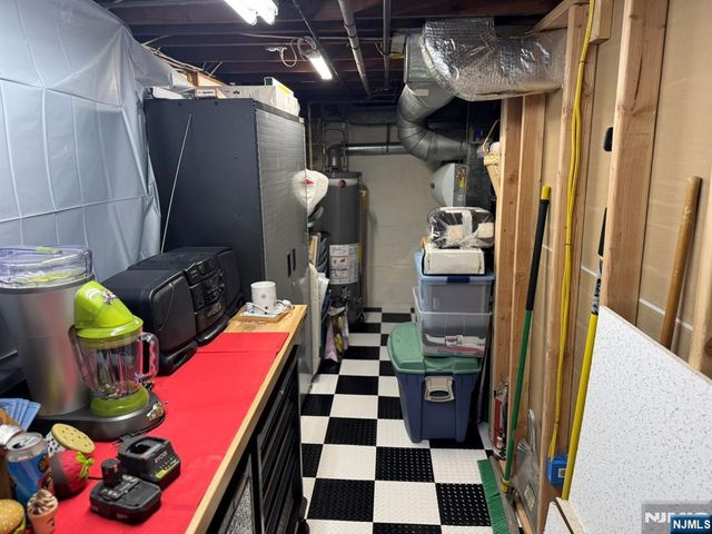 95 Elizabeth Place, Totowa, NJ 07512