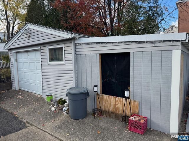 95 Elizabeth Place, Totowa, NJ 07512